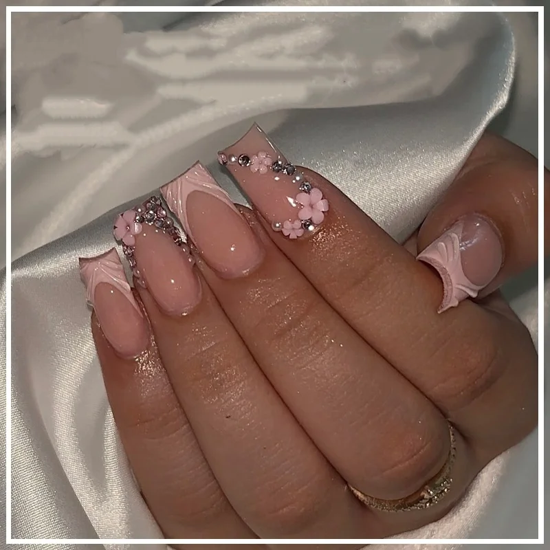 24Pcs White French Press on Fake Nails with 3D Bow Rhinestone False Nails Mid-length Square Head Wearable Full Cover Nails Tips