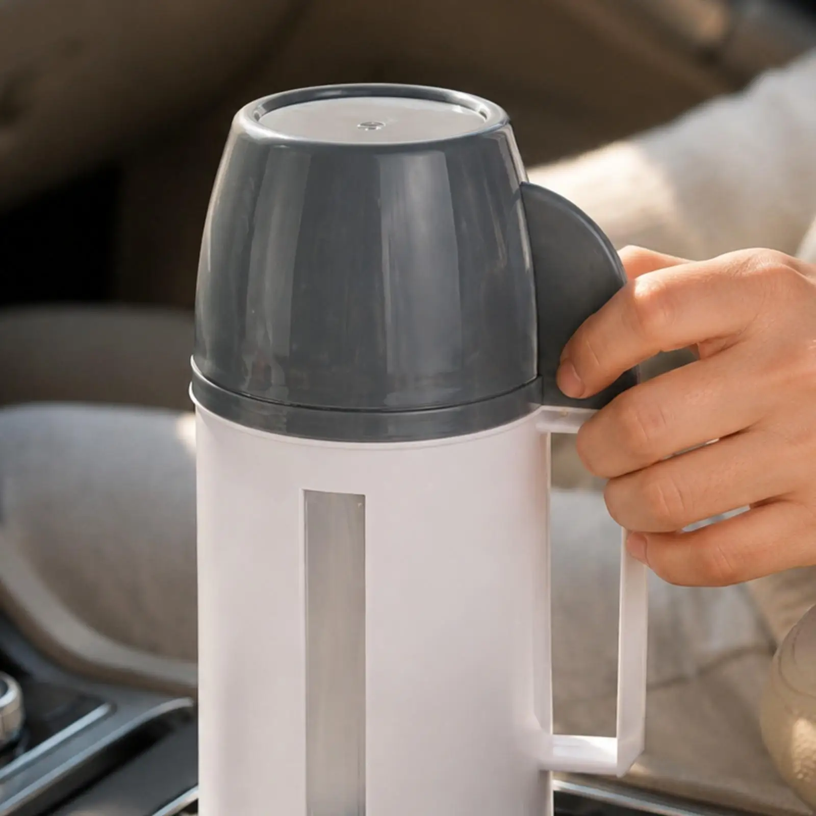 Vehicle Car Heating Container 1000ml Electric Insulated Travel Mug 12V Portable Drink Warmer with Carry Handle for Long Drive