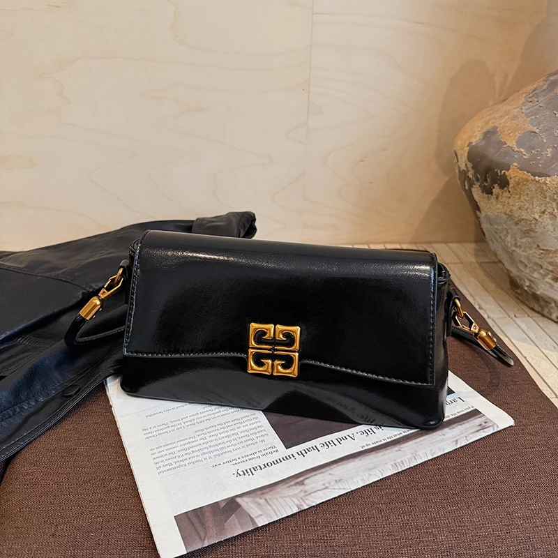 

Ladies Luxury Leather Handbag, Versatile Crossbody Or Shoulder, Famous Designer, Popular Classic Elegance