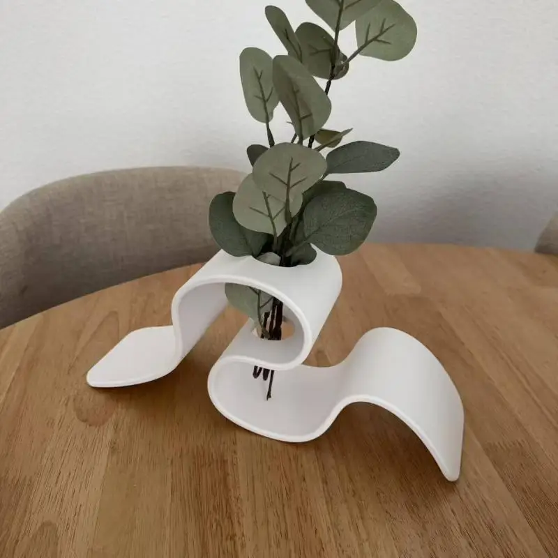 Modern Minimalist Curved 3D Printed Vase Creative Ribbon-Shaped Dried Flower Holder Nordic Style Desktop Decorative Vessel