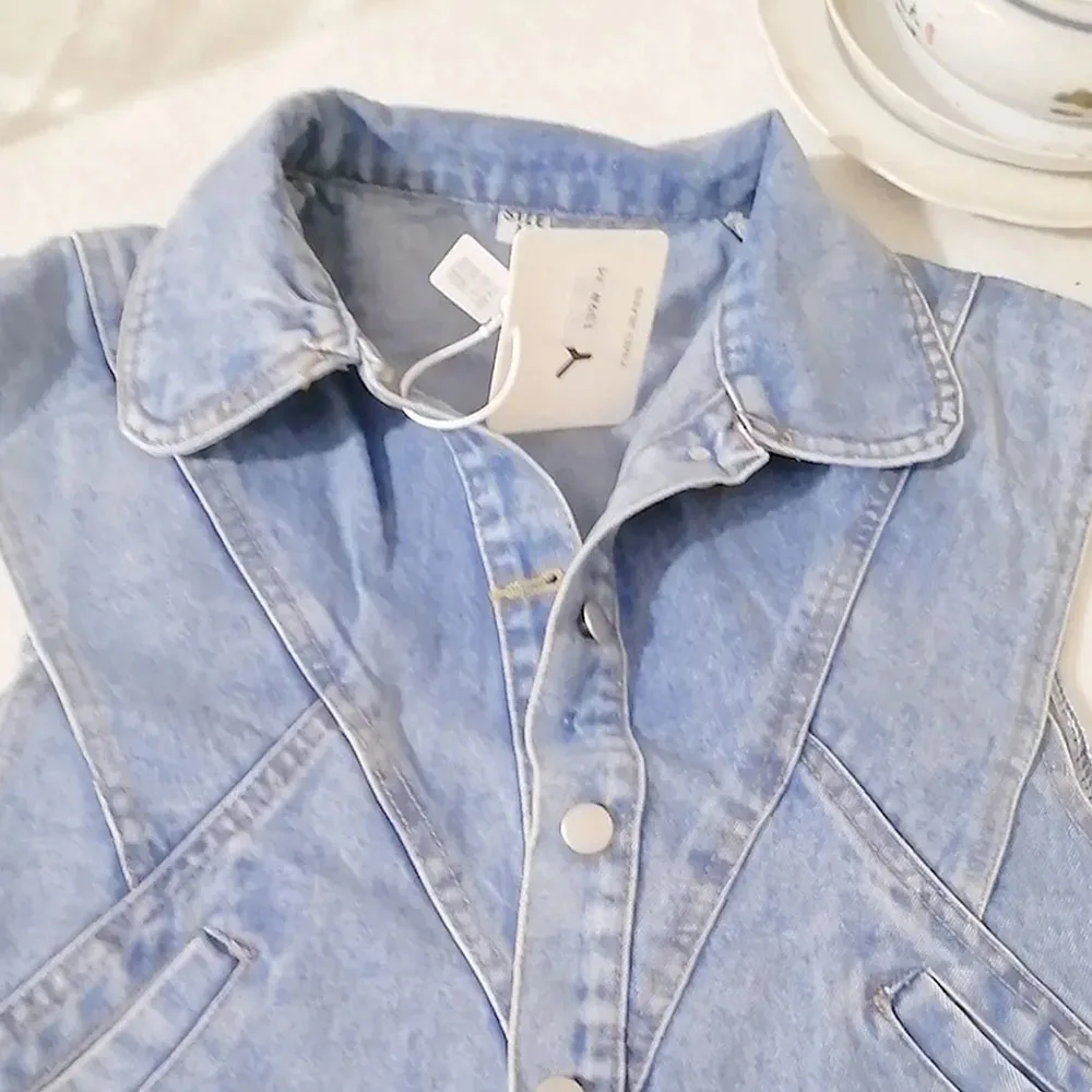 Women Denim Vest Chic Lapel Casual Button Sleeveless Jean Coat Female Solid Color Temperament Tank Top Vintage Fashion Waistcoat