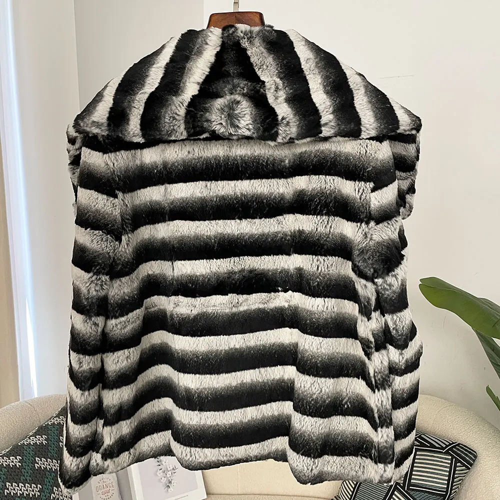 女性のための本物の天然ウサギの毛皮のコート,暖かい冬のジャケット,厚いアウター,だぶだぶのストリートウェア,ストライプのファッション,カジュアル,新しい