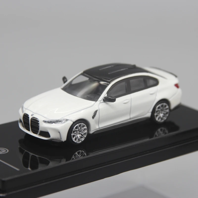 PARA64 1:64  BMW M3 G80 white Limited collection of die-casting alloy car models