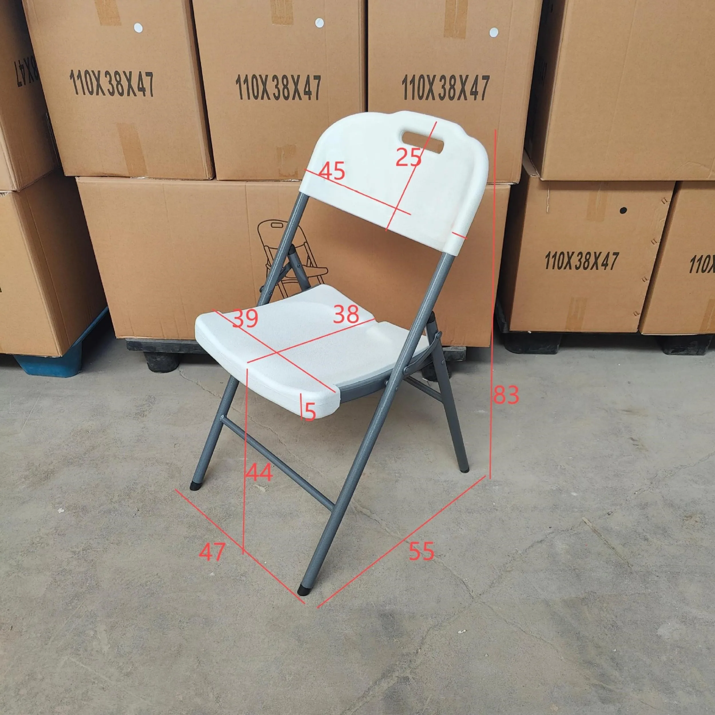 Wholesale Lightweight Foldable White Chair Portable Outdoor Plastic Garden Party Folding Chairs for Events Rental