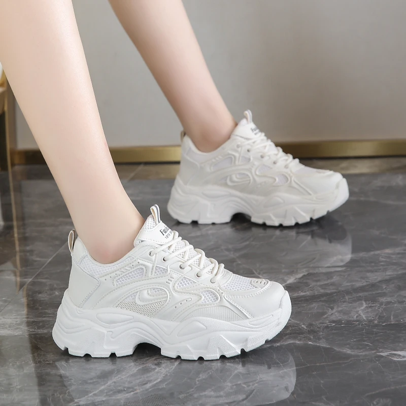 

Trendy casual women's shoes 2024 new spring and autumn breathable increased thick soled shoes versatile women's sports shoes