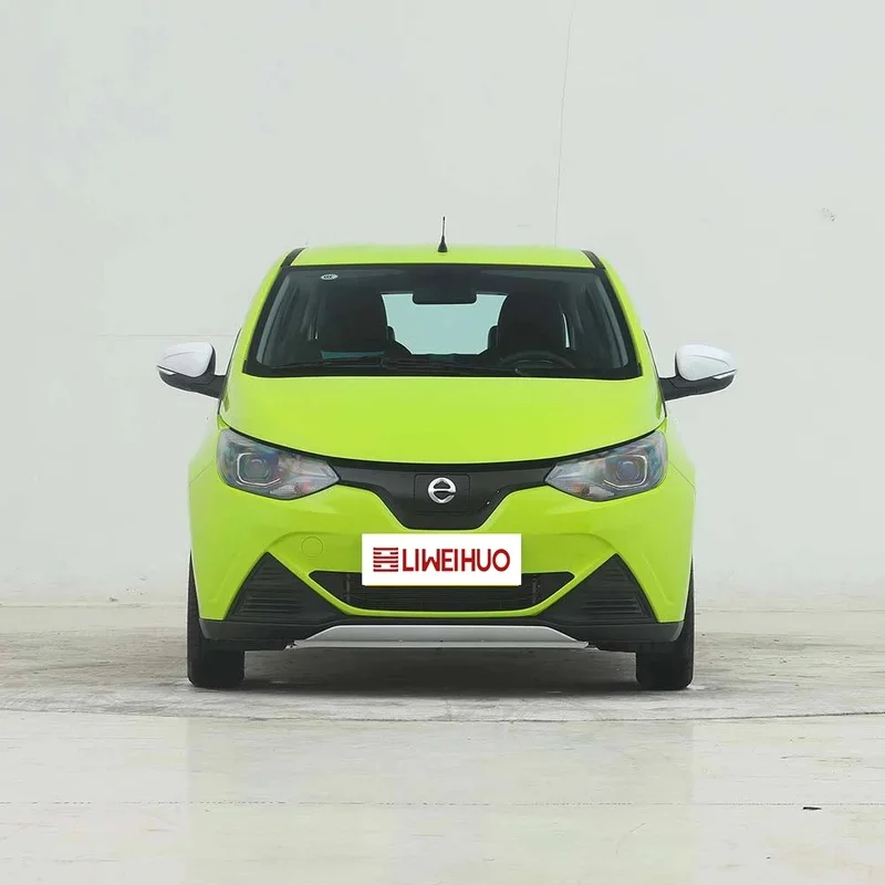 Ev2 New Car High Quality Sedan Low Price 301-400km NEDC Range 84 Nm Torque 300kW Motor 110kWh Battery