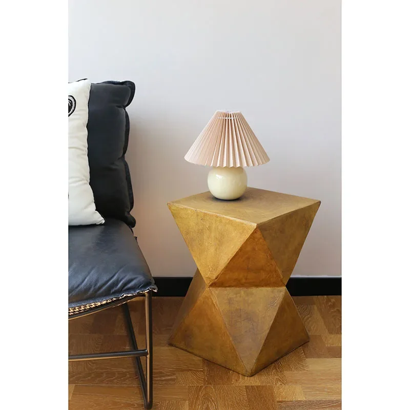 Nordic Furniture Coffee Table Living Room Furniture Sofa Side Table Creative Retro Tea Tables Bedroom Furniture Bedside Tables