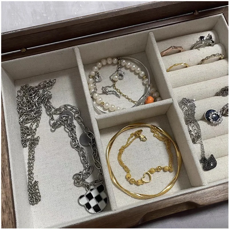 custom.Factory Price Championship Rings Six Slots Wood Grain Top Display Boxes Rings Jewelry