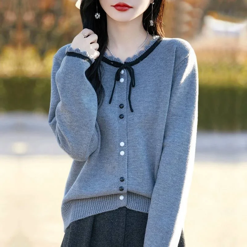 

Новый весенне-осенний серый универсальный и модный дизайн в студенческом стиле, кружевной топ, женский свитер с галстуком-бабочкой