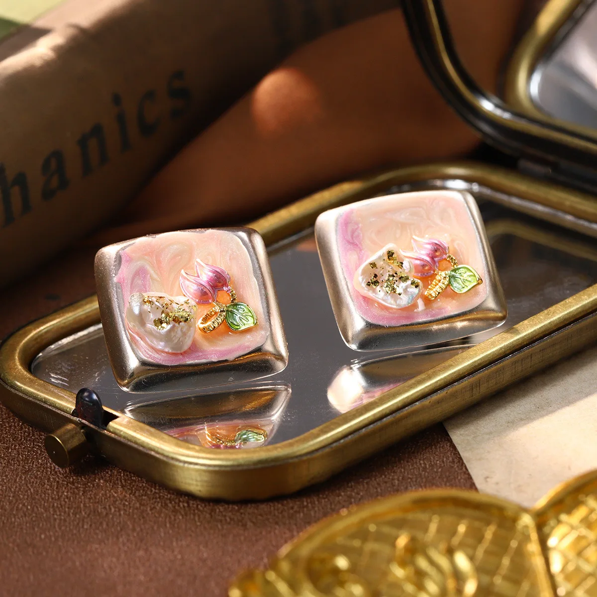 Vintage Oil Painting Style Studs Earrings with Natural Pearl and Hand-painted Enamel Decorations