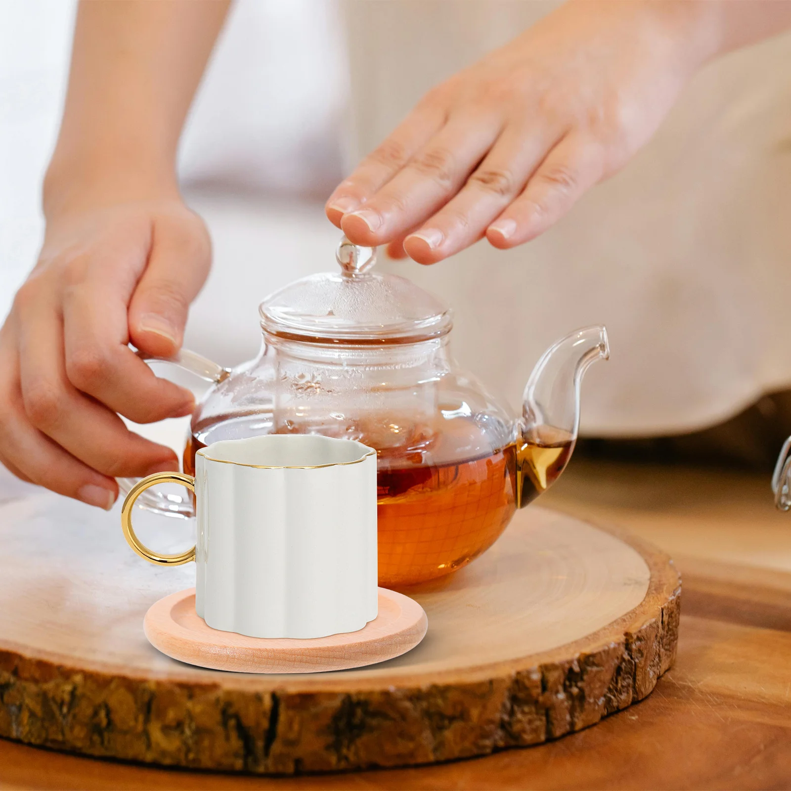 

1Pcs Eco Friendly Beech Wood Drink Coaster Handcrafted Cup Mat Practical Table Accessory for Home Kitchen Dining