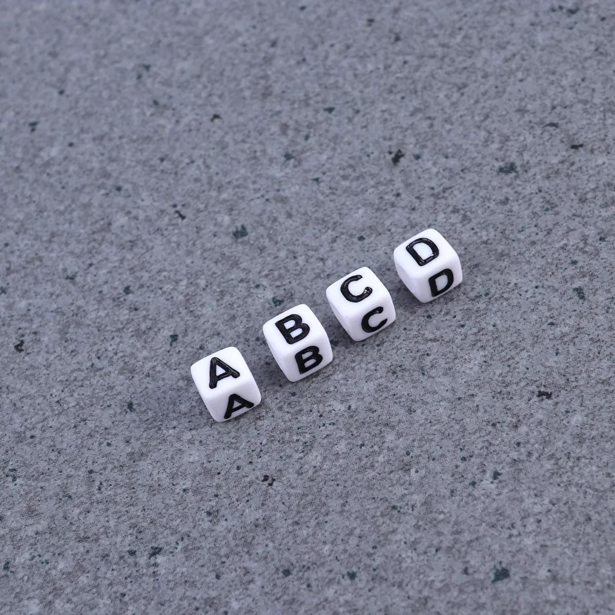 800pcs 6Mm Acrylic Alphabet Letter For Jewelry Making Diy Bracelets Necklaces Crafts Spelling Games Cube Letter