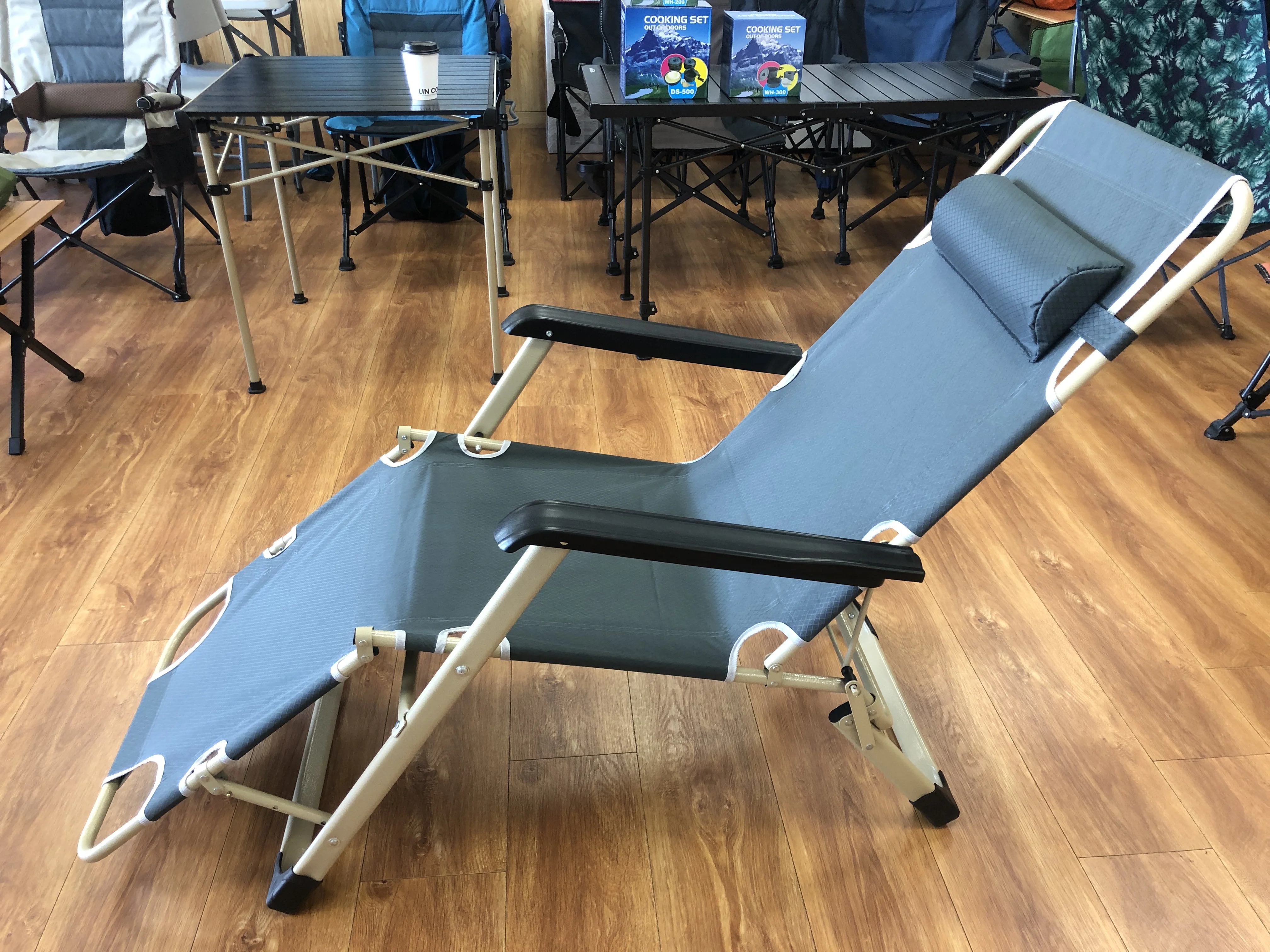 سرير معدني قابل للطي بتصميم عصري عالي الجودة من المصنع، صالة خارجية محمولة، كرسي شاطئ للحديقة #5