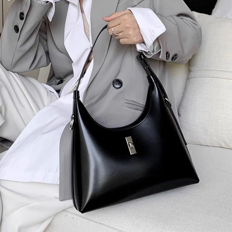 Retro Bucket Bag Simple Messenger Bag Large Capacity Luxury New Handbag Versatile Shoulder Bag Female Underarm Leather Bag