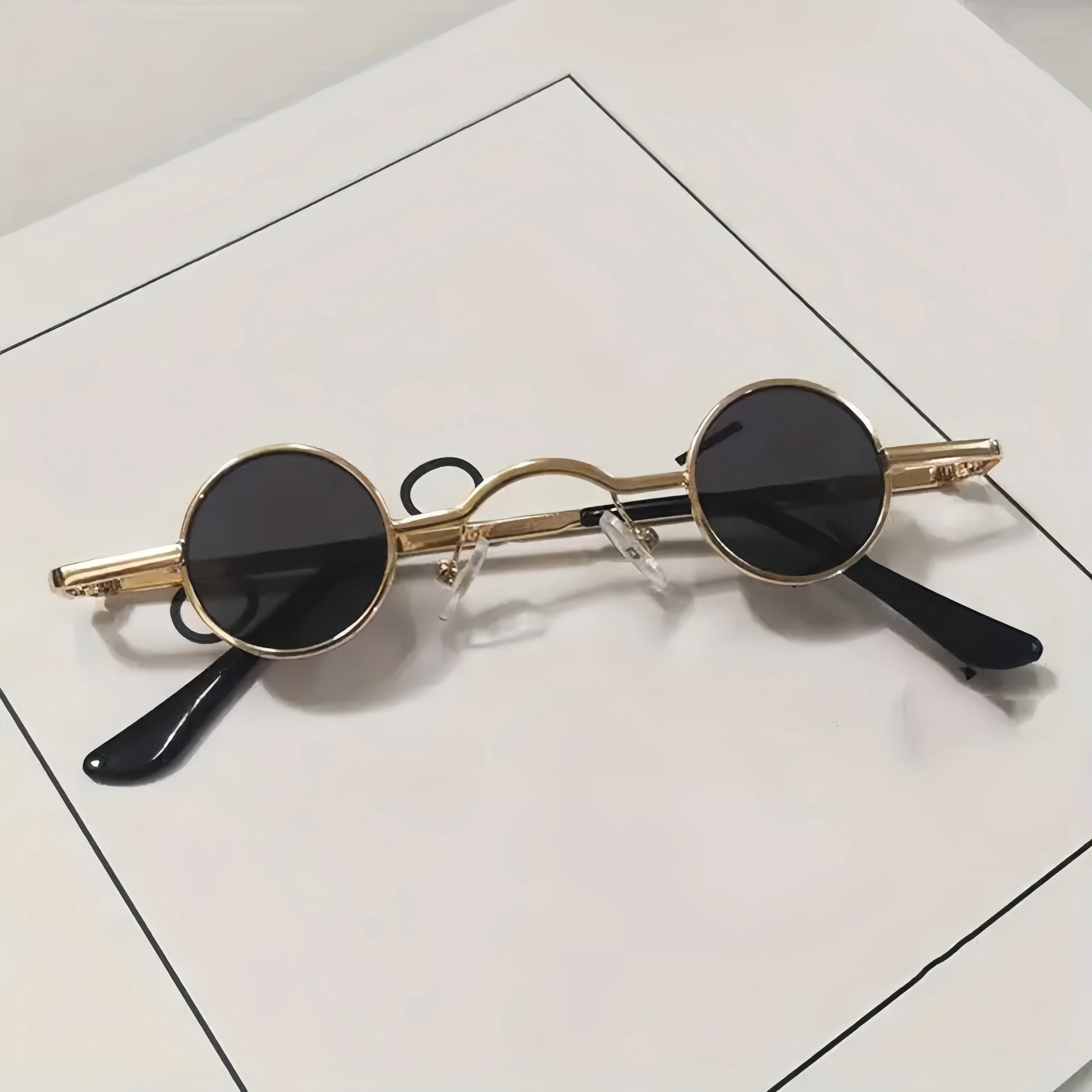 1PC 레트로 라운드 선글라스, 다채로운 트렌디한 라운드 프레임 안경, 컬러 선글라스 렌즈, 미니 소형 안경, 소형 프레임 글라스