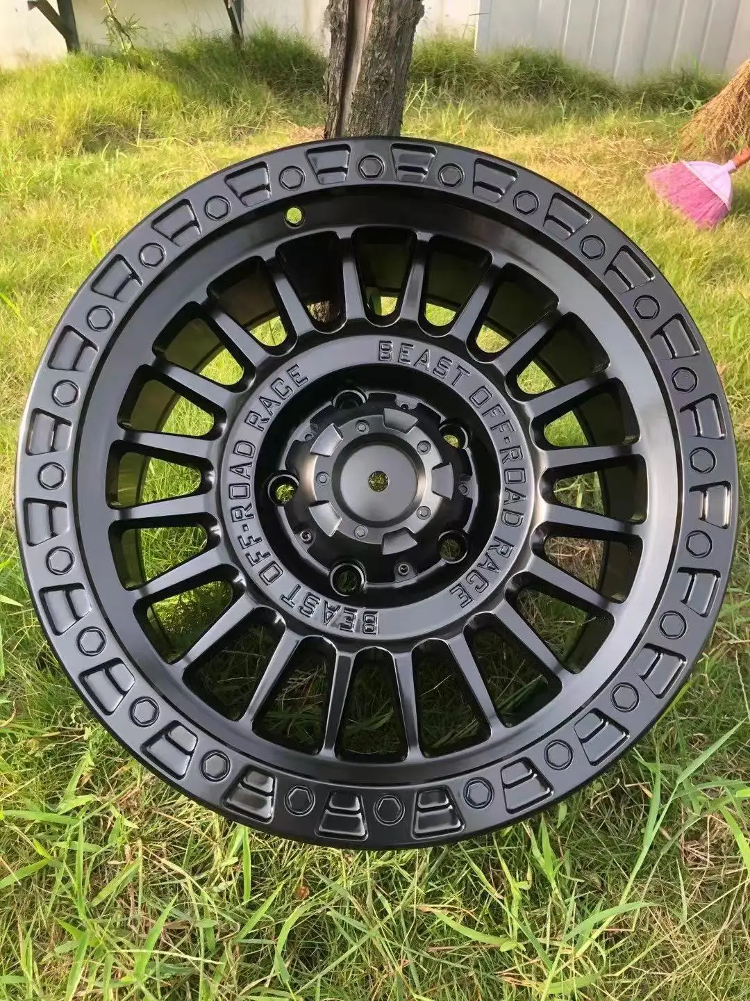 حار بيع 17x9.0 18x9.0 على الطرق الوعرة عجلة سبائك الألومنيوم 4x4 الحافات مع Pcd 5/6x139.7-150