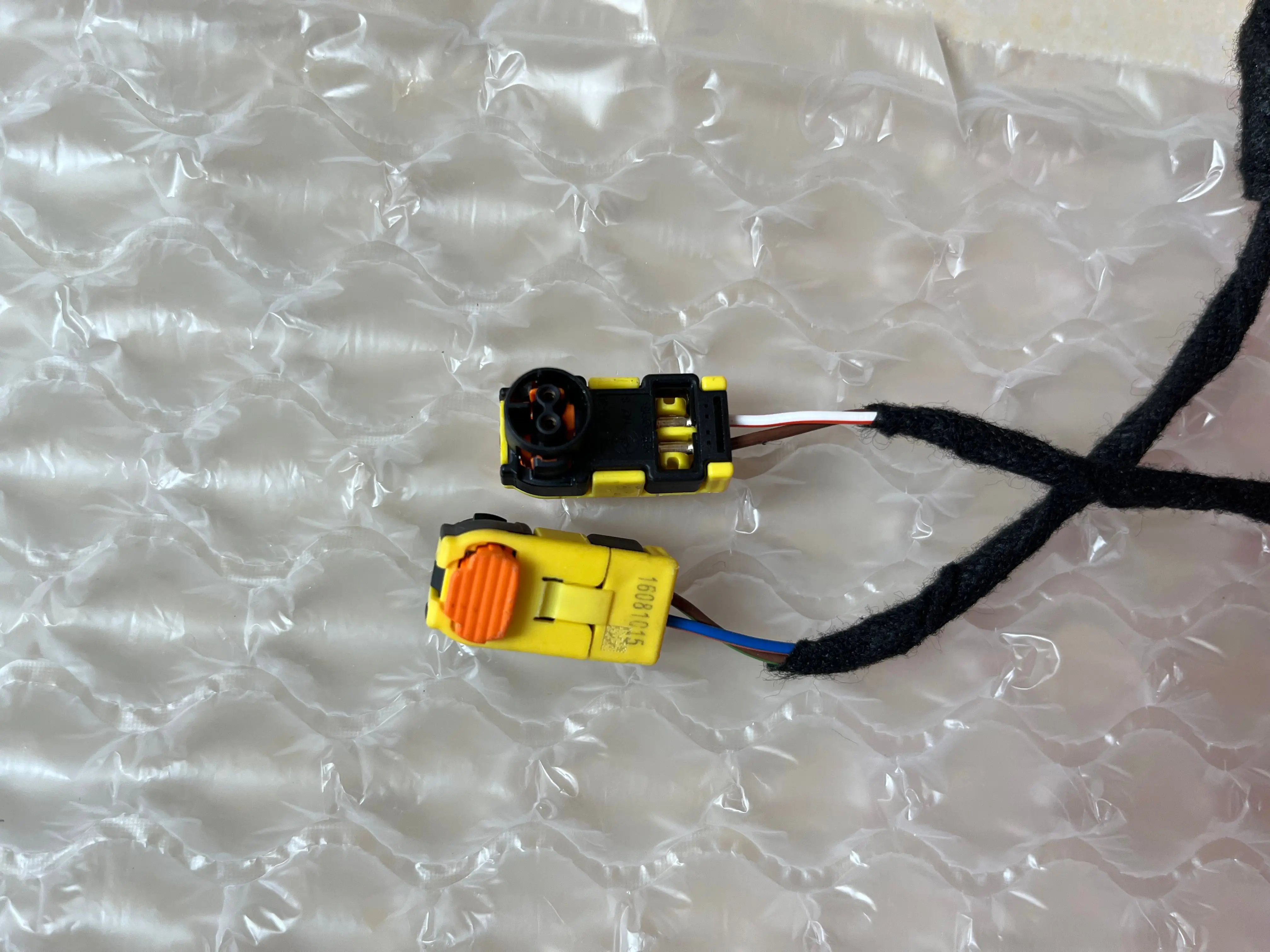 1pcs Sensor front impact sensor connector