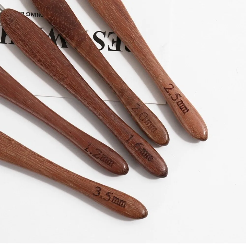 New 2.0-6.0MM Crochet Hook Sandalwood Handle Handmade Crafts Fine Hook Head Stainless Steel Crochet Hook Weaving Tool