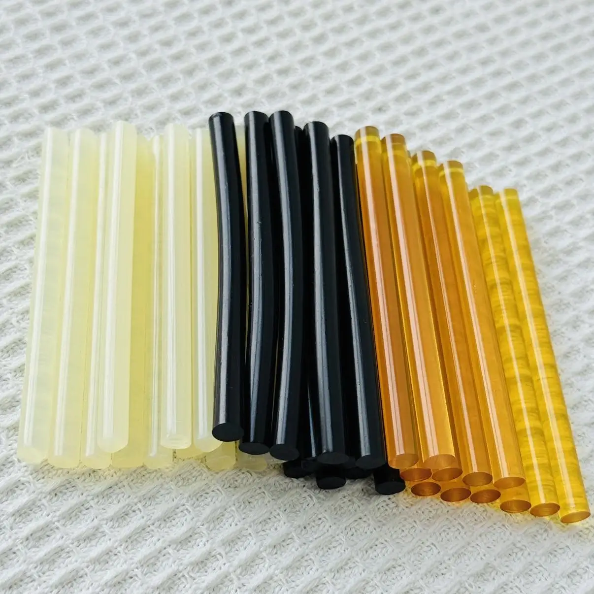 

Hot Melt Glue Sticks To Make Hair Tress Glue Sticks 3 Colors Optional Glue for hair extensions 7.8*100mm Keratin Glue Sticks