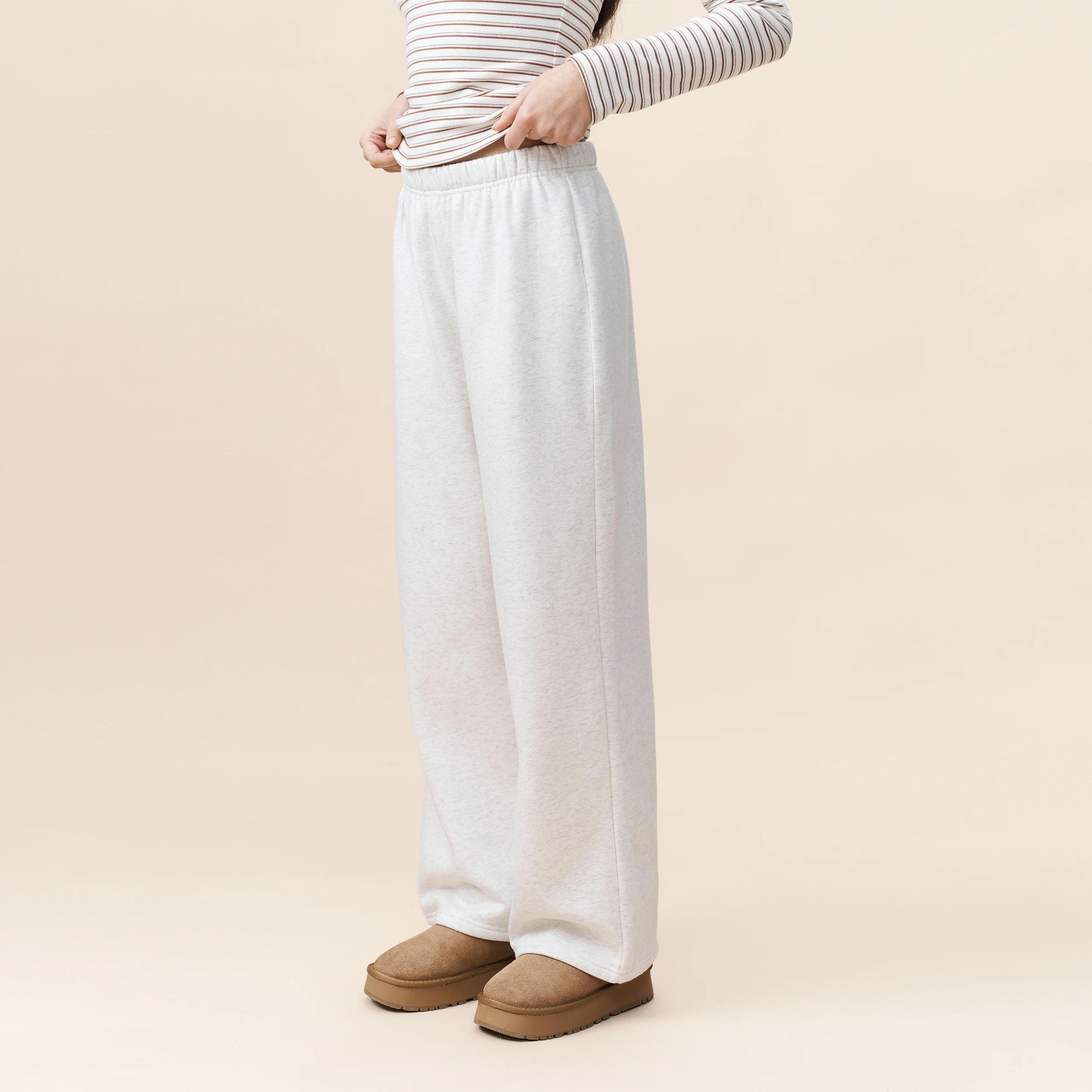 YESCCI Cotton Blend Sweatpants Woman Solid Skin Friendly Breathable Wide Leg Pants Adjustable Waist Fleece Lined Pants S55441155