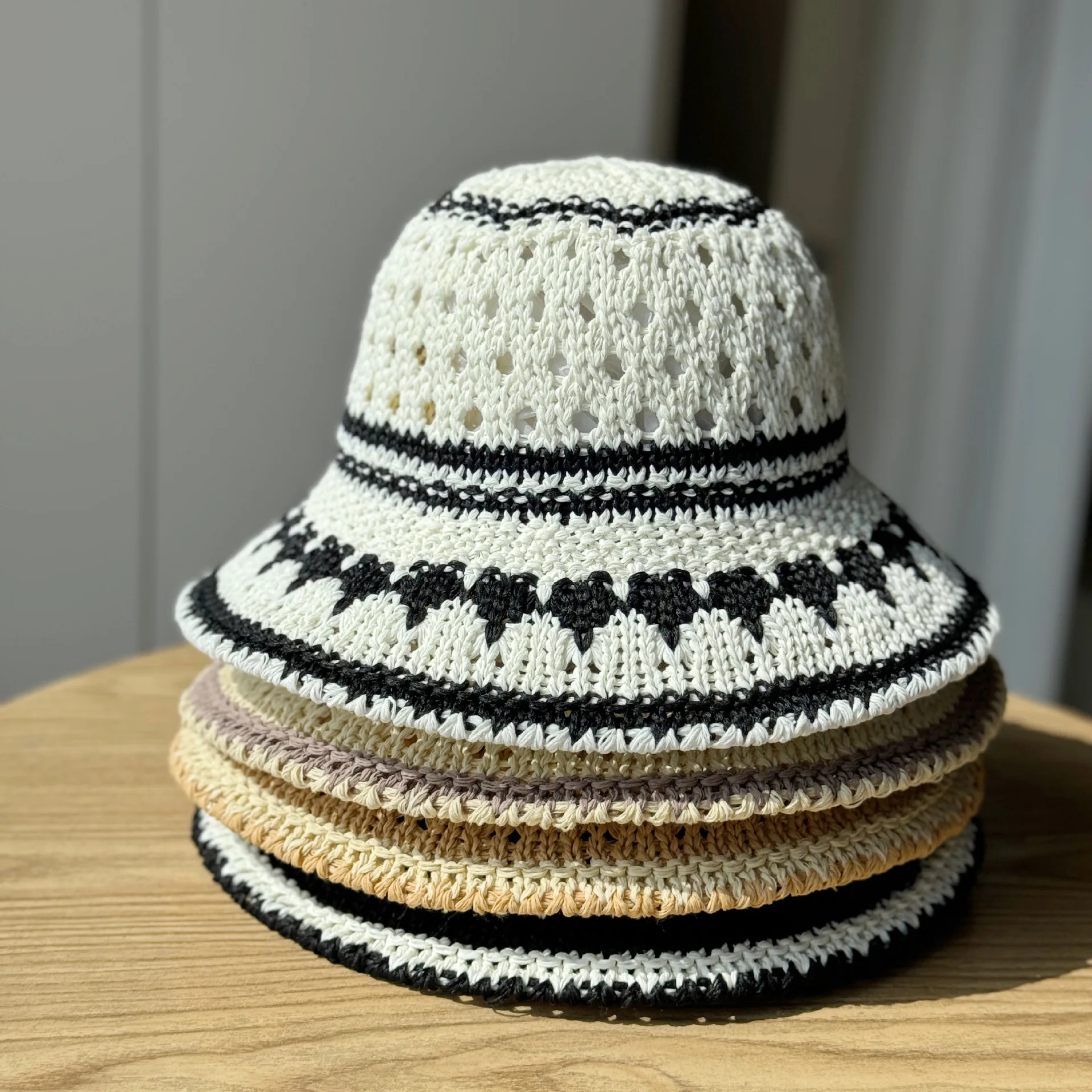 

Korean version of summer 2025 new straw hat women sunshade sun hat seaside basin hat beach straw bucket hat