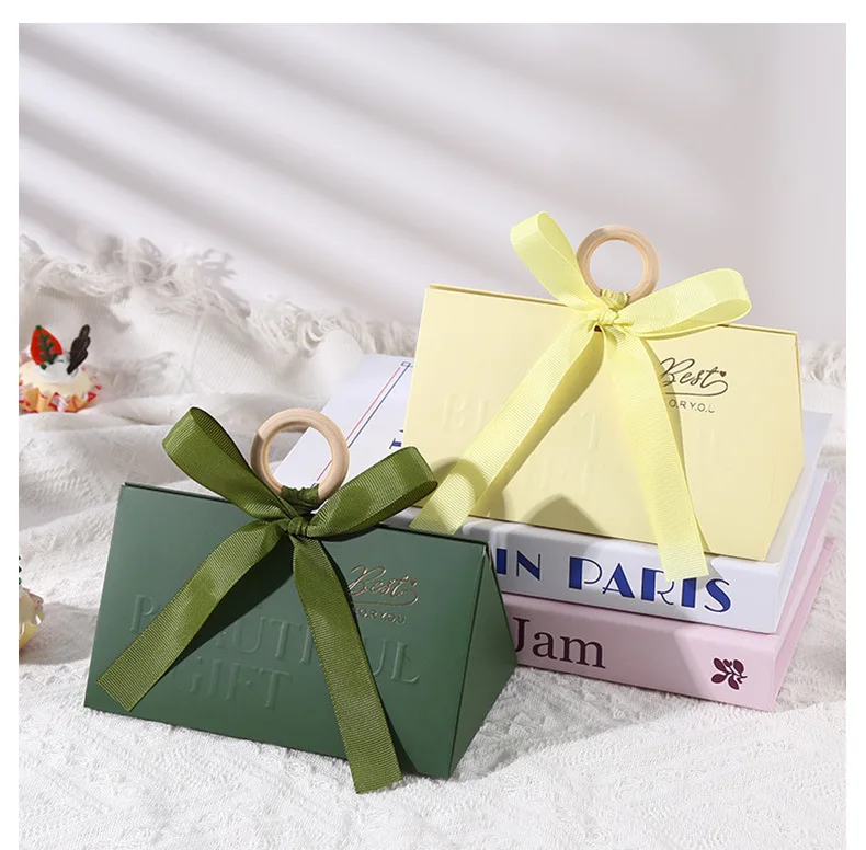 Elegante scatola per bomboniere triangolare per addio al nubilato, confezione regalo per souvenir, porta caramelle geometrico minimalista, premium