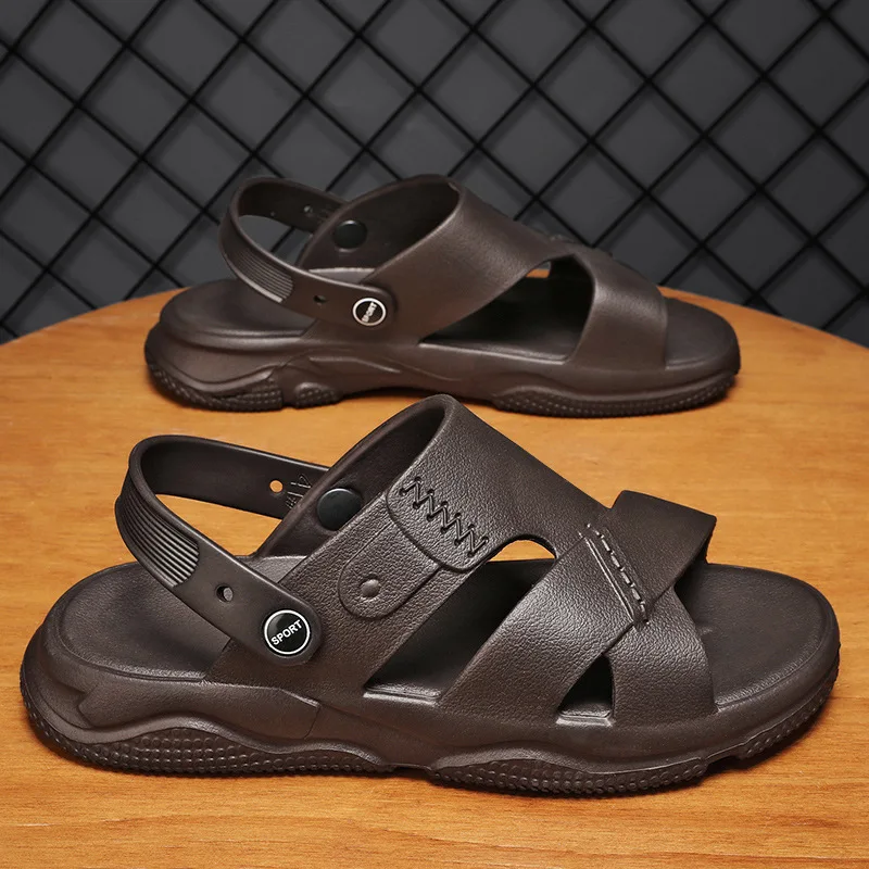 Leisure and breathable men's sandals and slippers for outdoor wear. Summer new men's lightweight EVA outdoor beach shoes