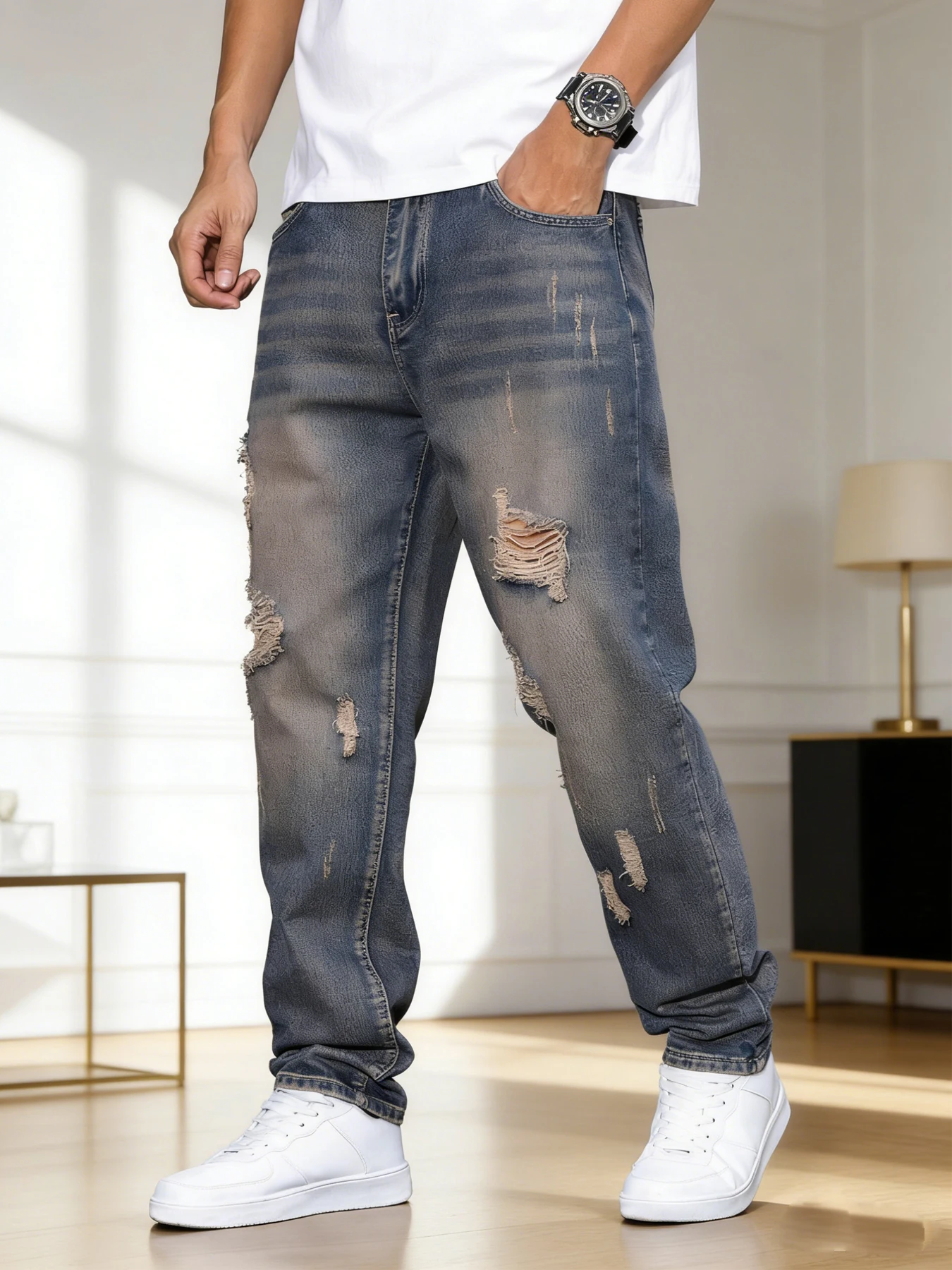 

American-style vintage distressed jeans, with worn whisker texture, versatile for everyday outings without going wrong