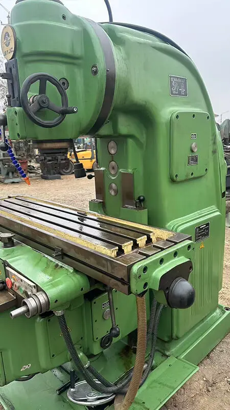 XA6132 Horizontal Universal Milling Machine Heavy   Metal Milling Equipment for Mold Parts Machining