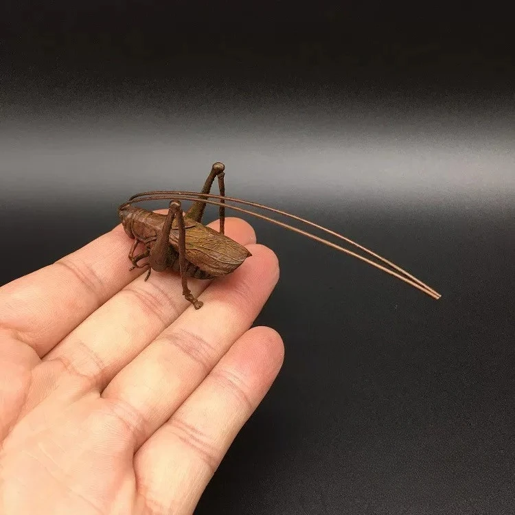 Size 3 Inch Old Chinese Bronze Carving Exquisite Locust Statue Pendant Collection