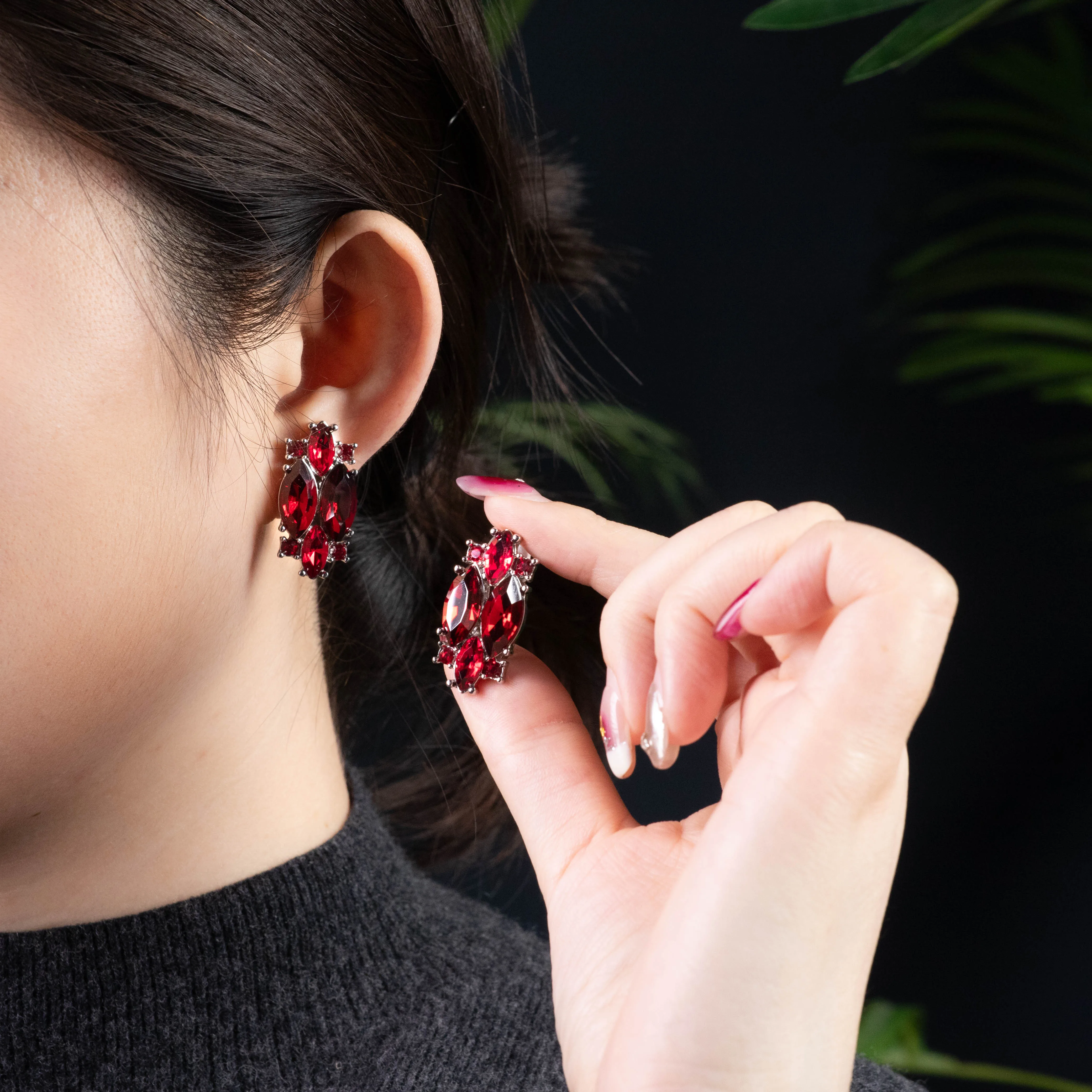 Retro oorclips zijn modieus, niche, artistiek, eenvoudig en toch verfijnde oorbellen, veelzijdige accessoires voor dames