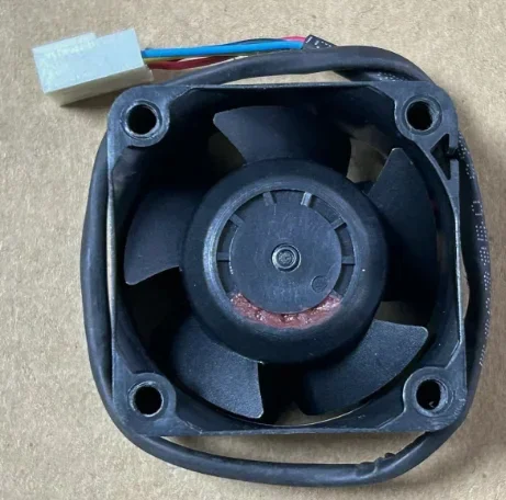 Brand New W40S12BMA5-57 DC 12V 0.12A 40X40X28Mm 3-Wire Server Cooling Fan Fast Delivery
