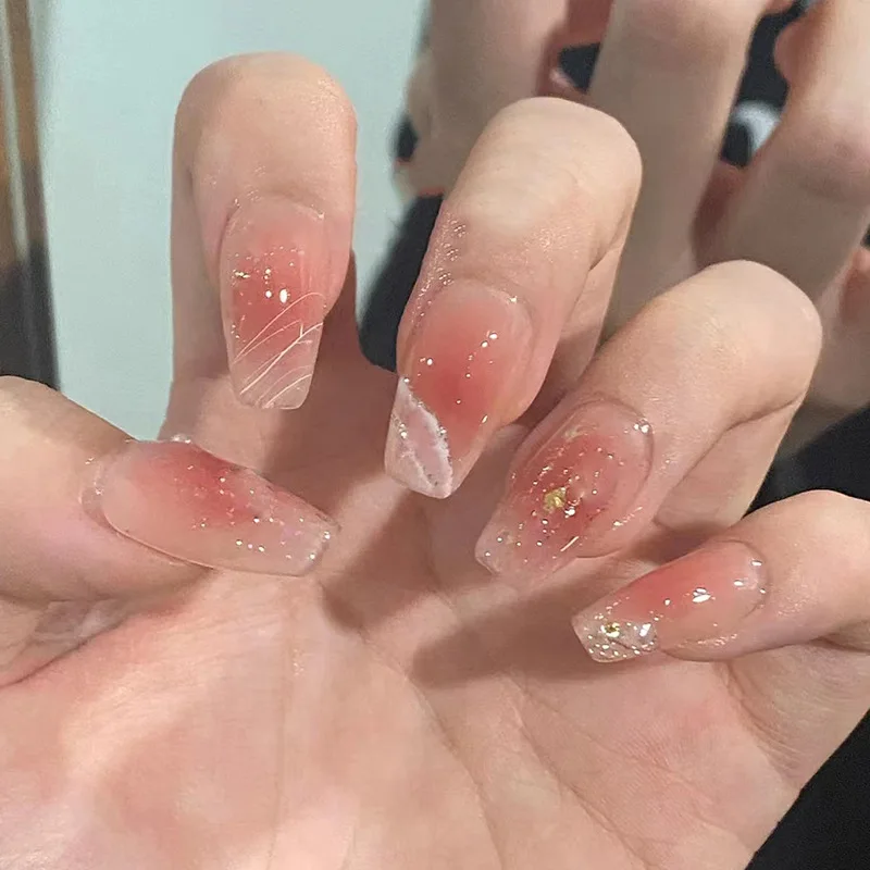 24枚入りミディアム丈バレエ風つけ爪、ピンクグラデーションシャイニーパウダーフェイクネイル、フラワーラインストーン付き、再利用可能なフルカバーネイルチップ