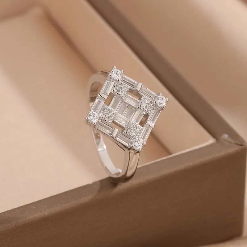 جديد S925 الفضة الخفيفة الفاخرة سلم مربع جولة الزركون الظهر هندسية المعين خاتم الأزياء الدائري