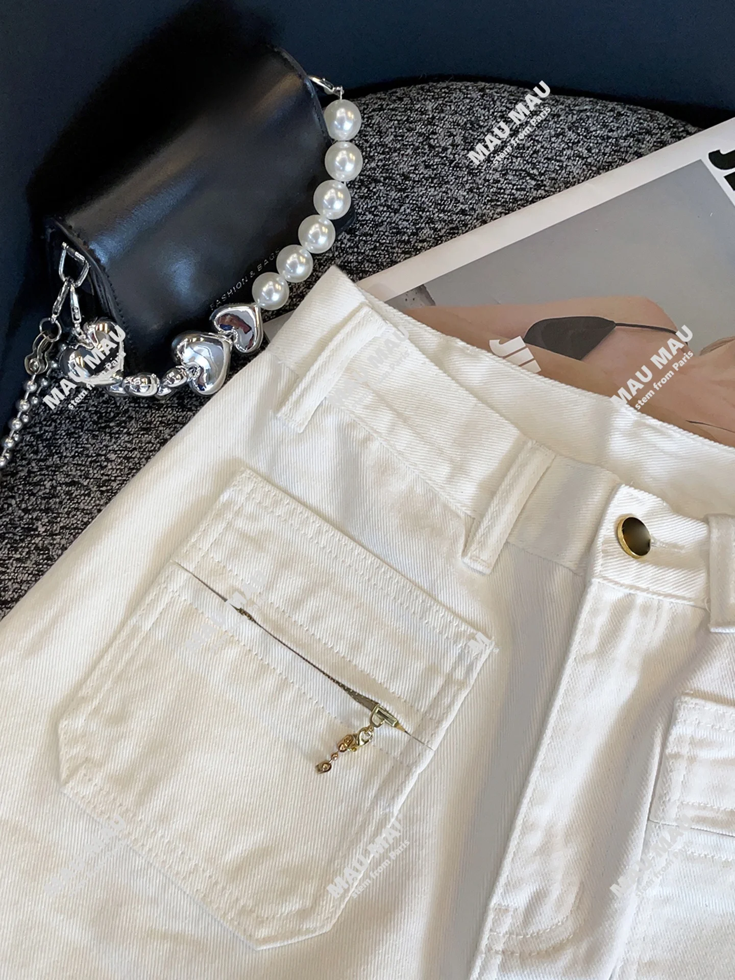 

Белые джинсовые орты с высокой талией, женские повседневные универсальные осенние модели с высокой талией, Новое поступление от Nan You Premium Women's Faion