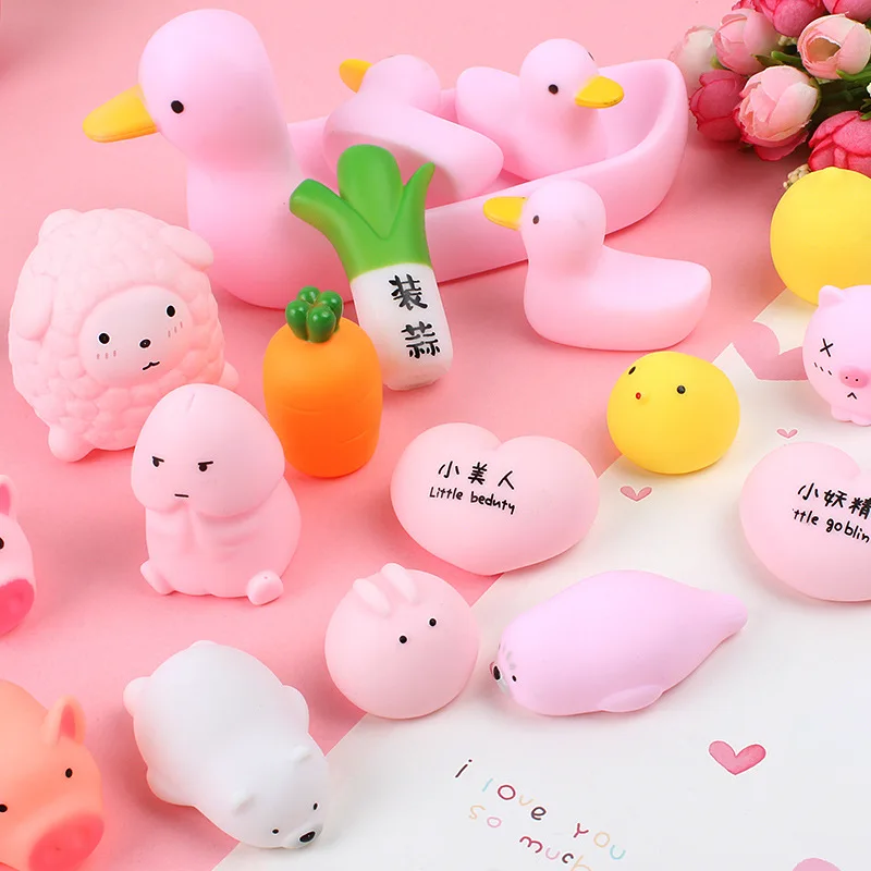 

1PCS Cartoon Soft Cute Animal Toy Pink Pig Whole Person Toy Vent Pinching Sound Decompression Vent Toy Kawaii Christmas Gift