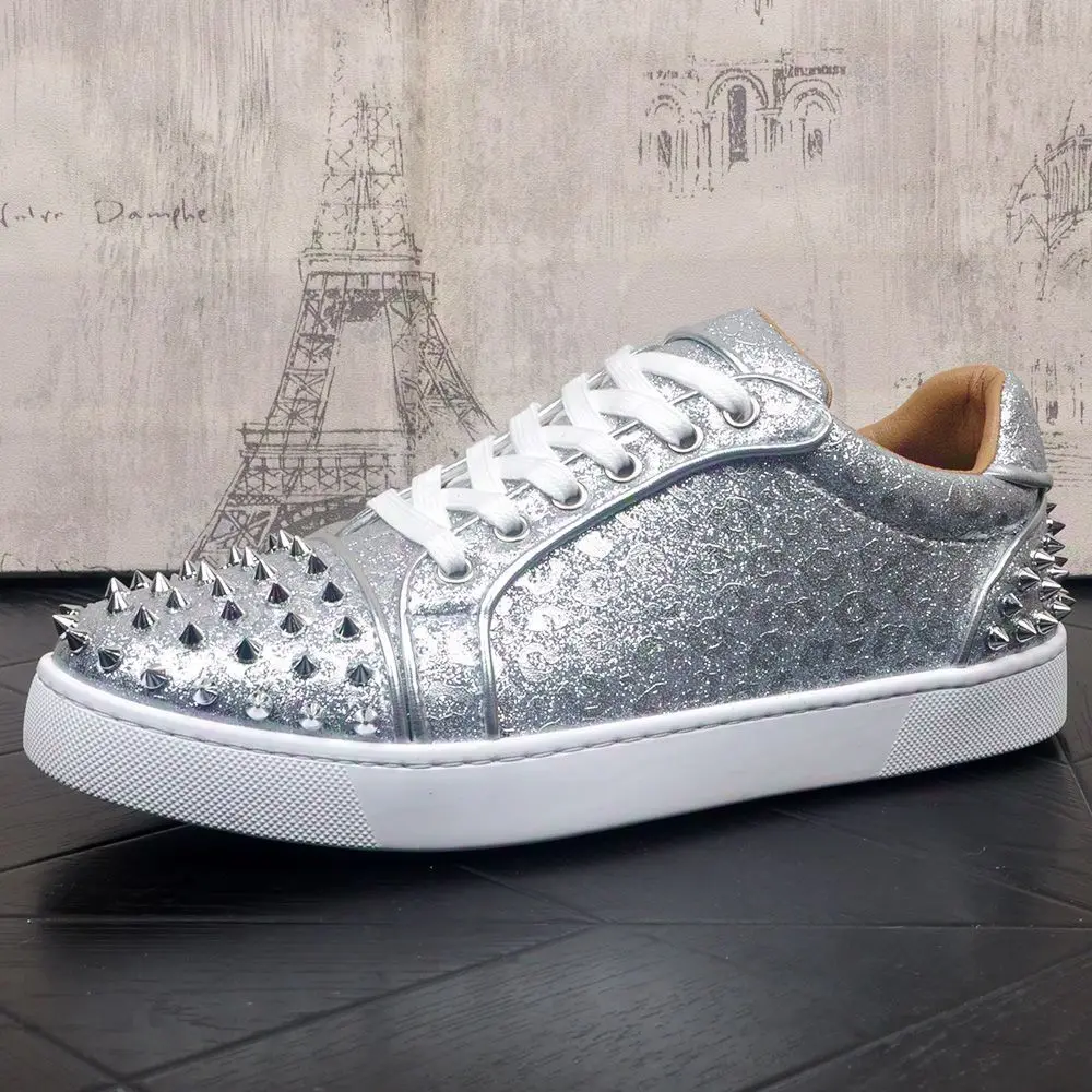 

2026 Spring New Men's Trendy Studded Low-Top Sneakers Slip-On Fashion Versatile Casual Board Shoes
