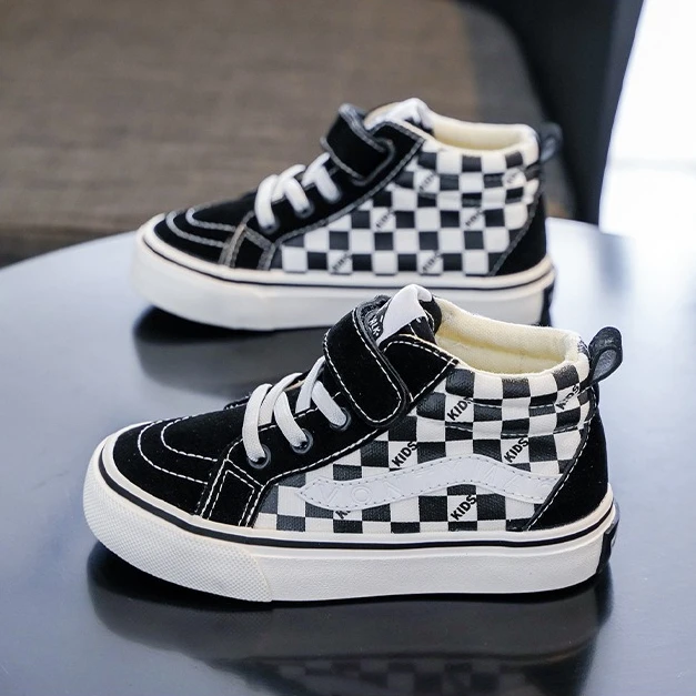 

2025 Autumn New Children's Canvas Shoes Boys Board Shoes Girls Breathable Sneakers Winter Baby Boots for Kid