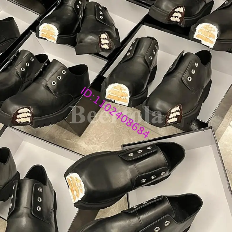 Design-Derby-Schuhe in Schokoladenkuchenform, neue dicke Sohle, seltsame Zehen, Kreuzriemen, Lederpumps, neuartige Slipper im britischen Stil