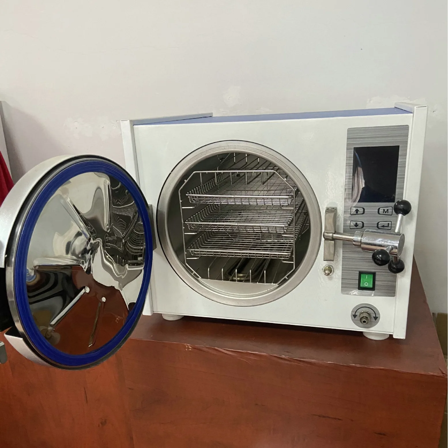 Autoclave Steam Pressure Sterilizer Electronic Dental Autoclave for Lab and Hospital