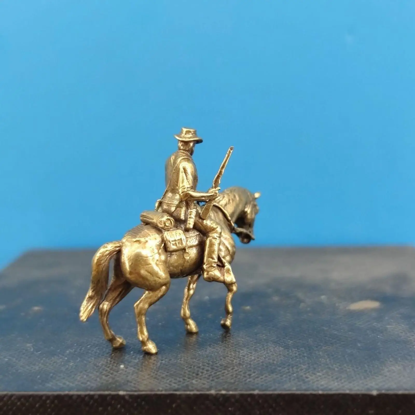1/64 Scale Miniature Figure Brass Ornament Figurine for Office Study Desktop Decor