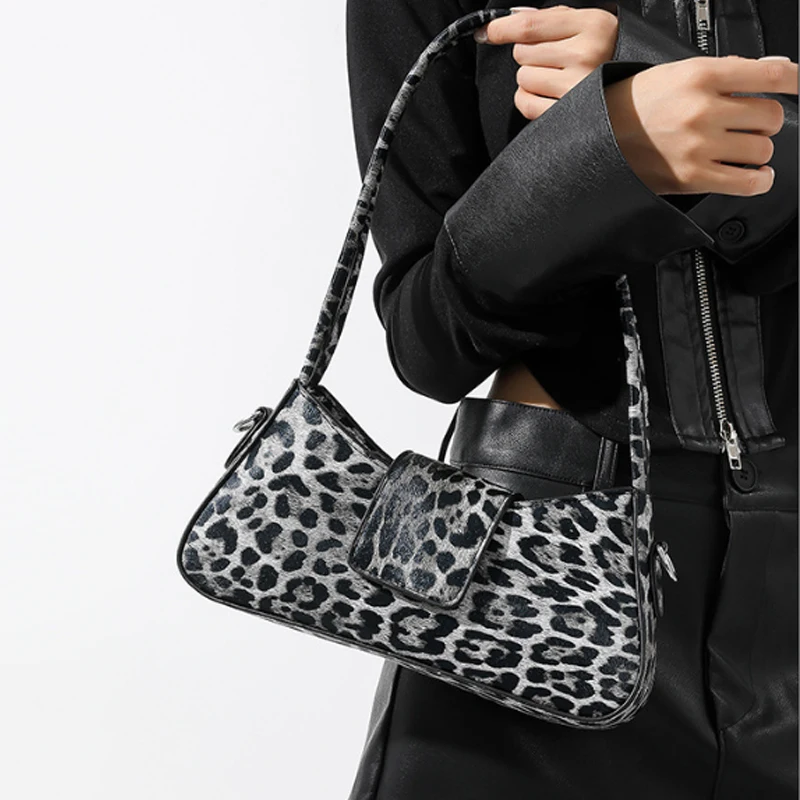 Borsa sotto le ascelle con stampa leopardata di alta qualità Borsa da donna di nuova moda Borsa a tracolla versatile Borsa a tracolla Piccola borsa quadrata