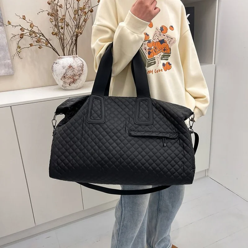 

Модная однотонная женская сумка через плечо из кожи большой вместимости и деловая пригородная функция