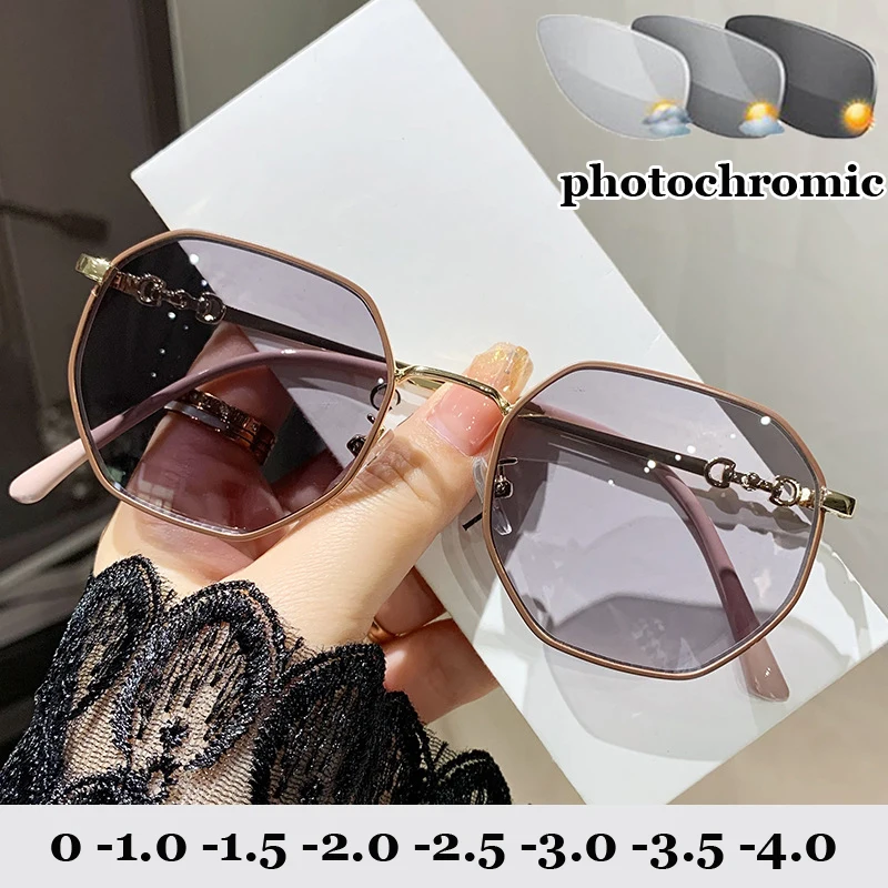 

Outdoor Photochromic Near Sight Sunglasses Fashion Polygonal Computer Myopia Eyeglasses Color Changing Shortsighted Eyewear