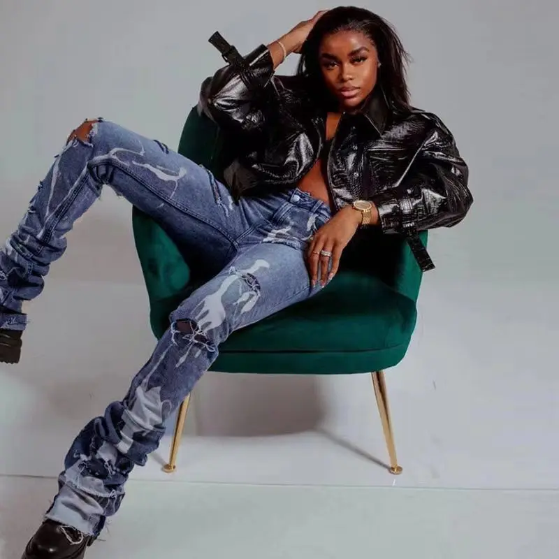 

Distressed Denim Pants Women High Rise Stretch Spray Paint Flare Jeans, Retro Vintage Streetwear Trousers with Destroyed Details