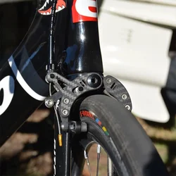 L8 Ultra Road Bike Ring Brake Clamp  Bicycle accessories Carbon fiber arms Titanium bolt  Bicycle accessories 132g per set