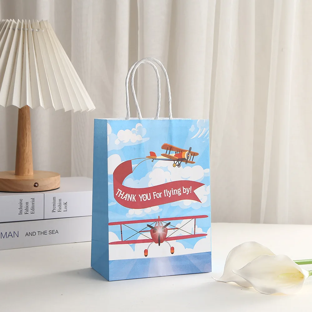 שקיות נייר מטוסים