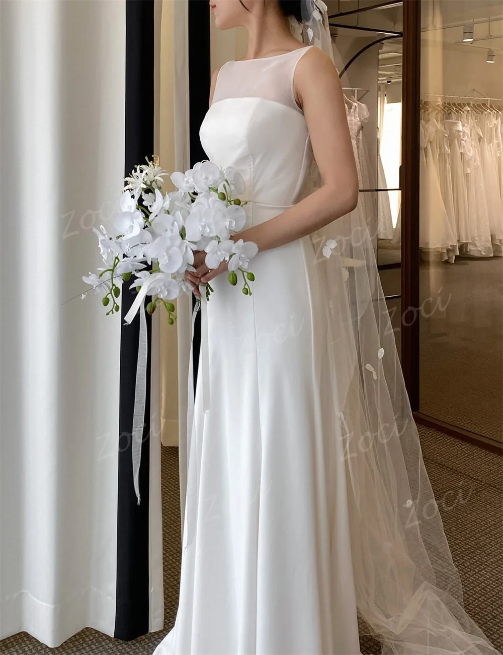 Zoci Illusion Scoop Korea Wedding Dresses Satin A Line Sheath Sleeveless Bride Dress Photos Shoot Customized Women Wedding Gown