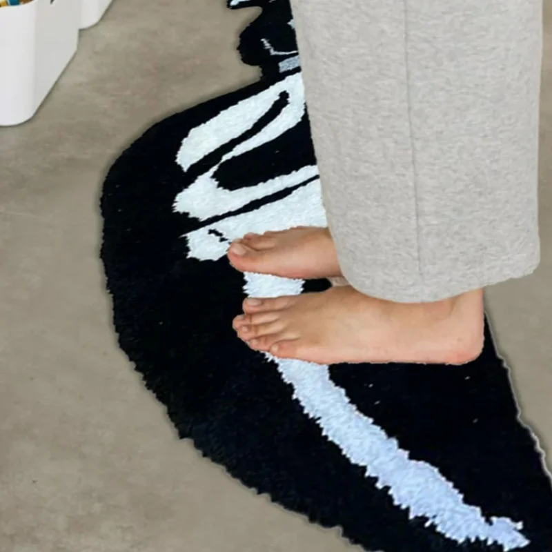 Skull Knife Carpet Horror Scary Scream Bedside Rug Wear Resistant Cashmere Home Welcome Decor 88.9CM