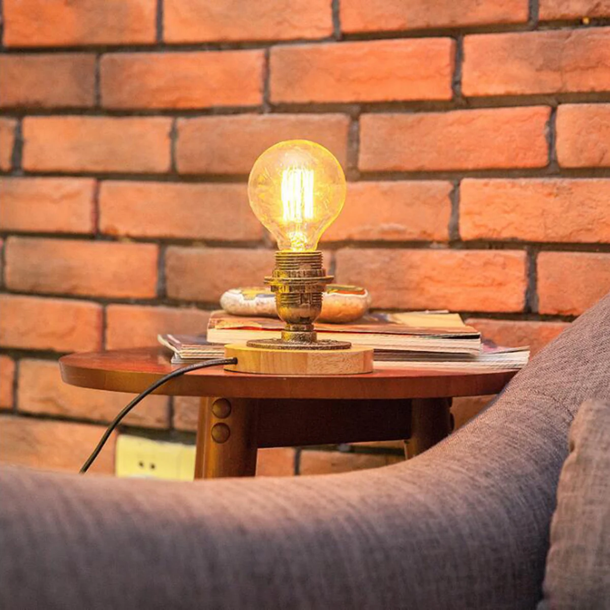 

Industrial Style 1Pc Pipe Desk Lamp Retro Bedside Light Metal Table Night Light For Home Restaurant Hotel Bedroom Living Room